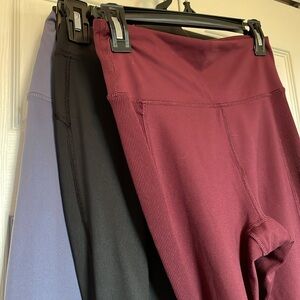 3 pr Women’s sz M yoga Leggings bundle Athletic compression ankle 22-25” inseam